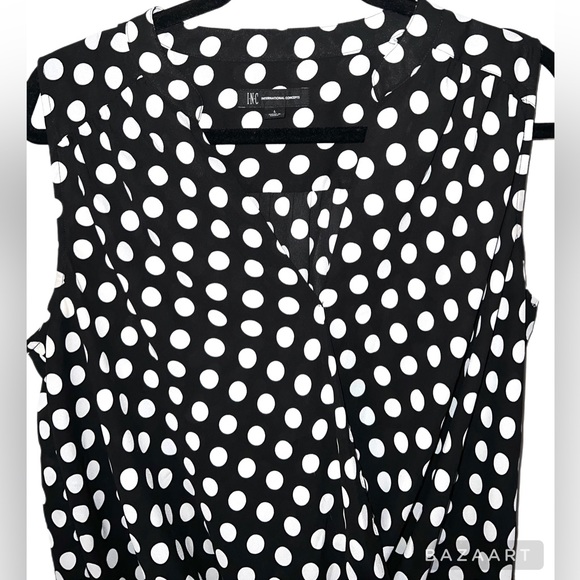 INC gorgeous black and white polka dot blouse C46 - Picture 2 of 4